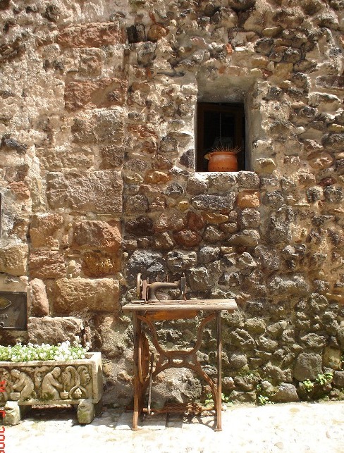 Foto de Santa Pau (Girona), España