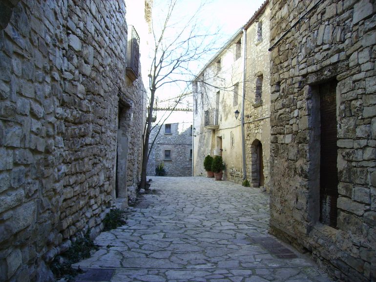 Foto de Montfalco Murallat (Lleida), España