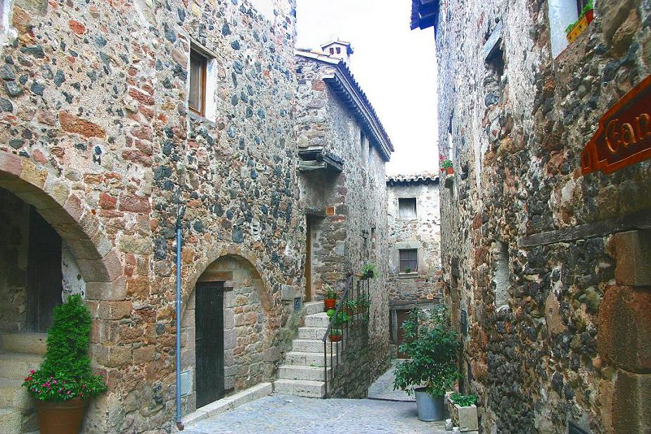 Foto de Santa Pau (Girona), España