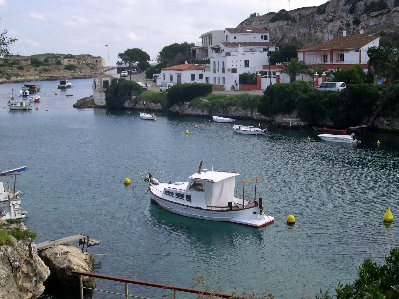 Foto de Cala Sant Esteve - Menorca (Illes Balears), España