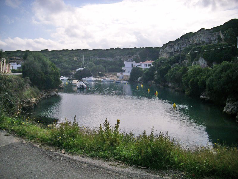 Foto de Cala Sant Esteve - Menorca (Illes Balears), España