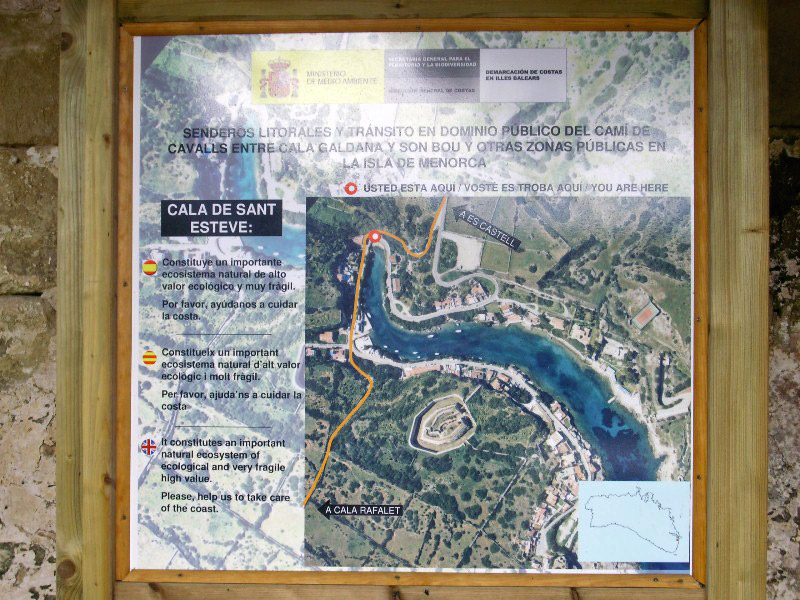 Foto de Cala Sant Esteve - Menorca (Illes Balears), España