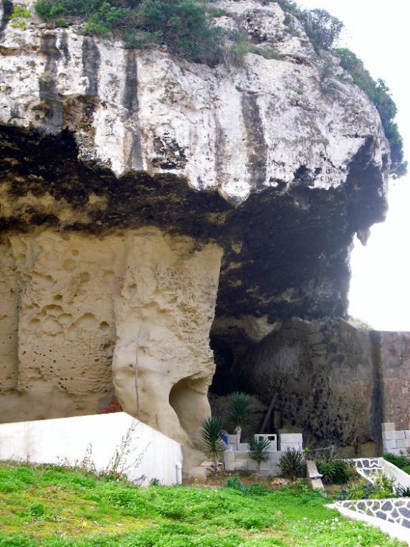 Foto de Cala Sant Esteve - Menorca (Illes Balears), España