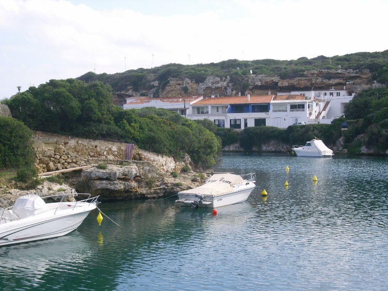 Foto de Cala Sant Esteve - Menorca (Illes Balears), España