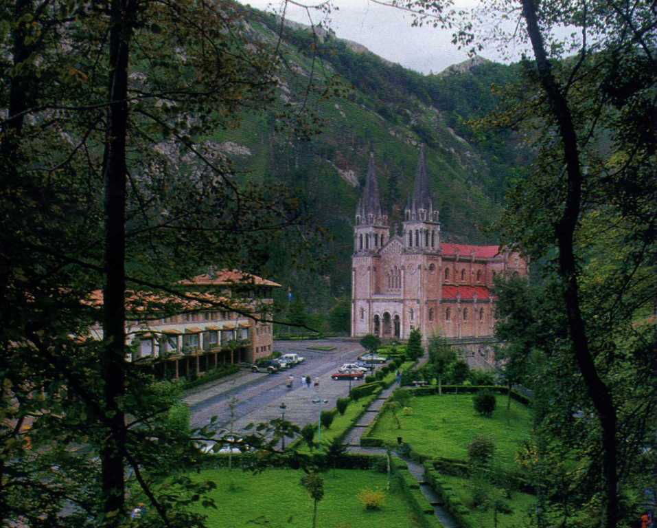 Foto de Covadonga (Asturias), España