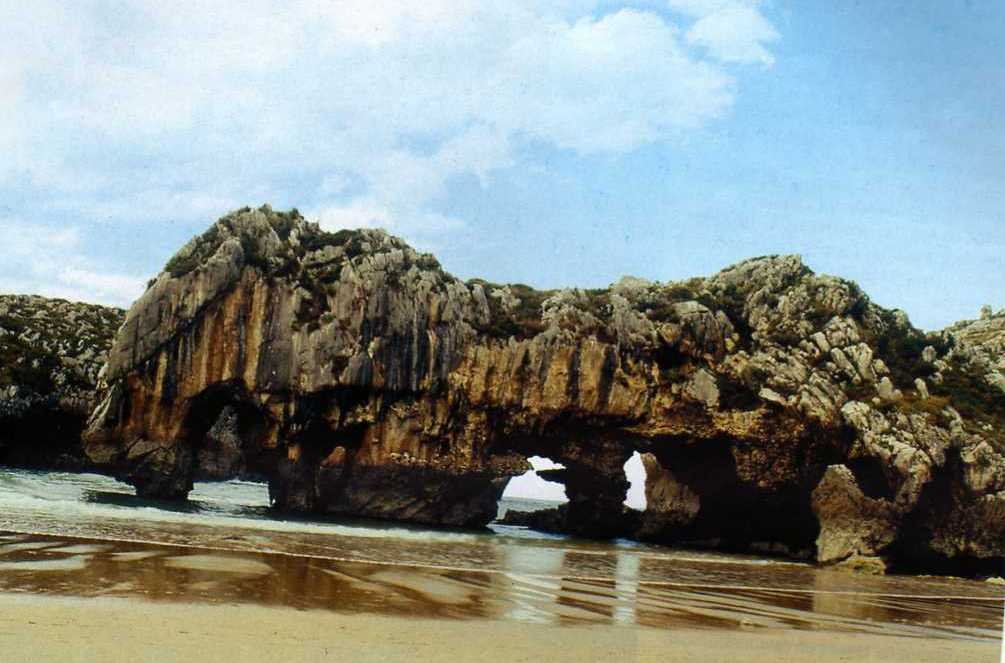 Foto de Llanes (Asturias), España