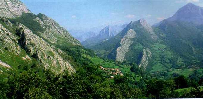 Foto de Ponga (Asturias), España