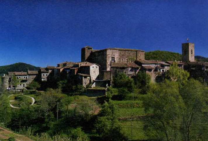 Foto de Santa Pau (Girona), España