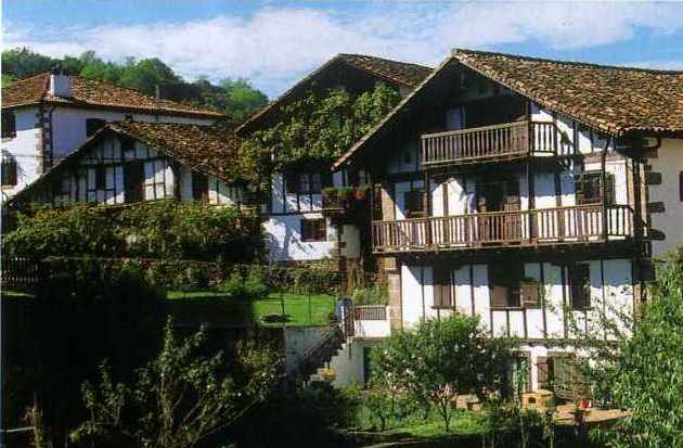 Foto de Etxalar (Navarra), España