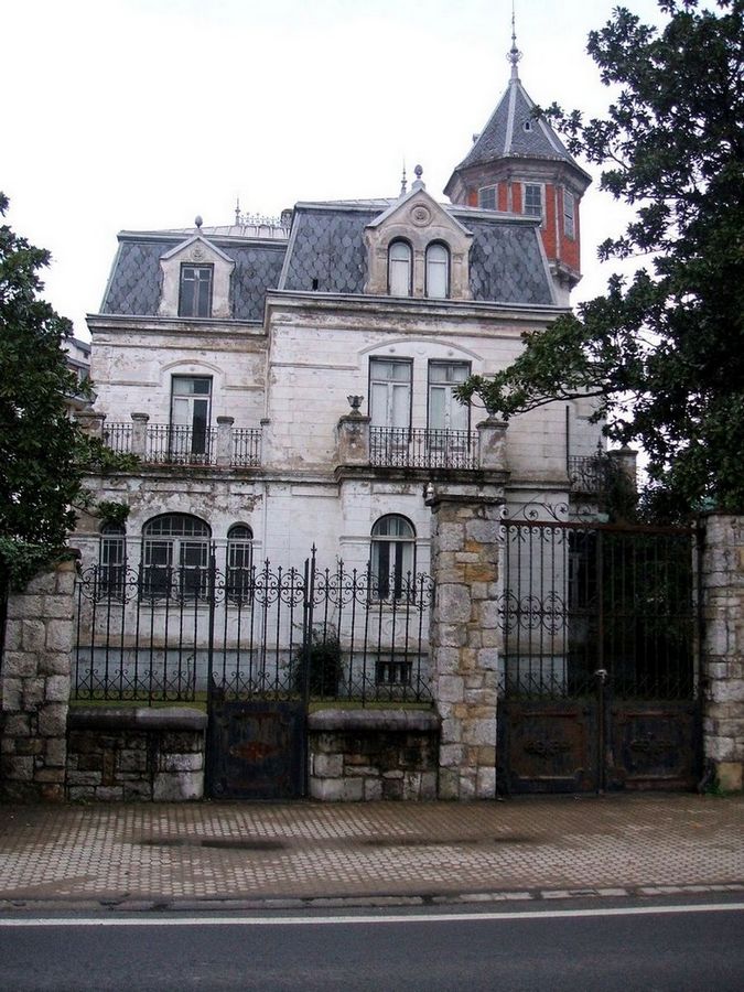 Foto de Colindres (Cantabria), España