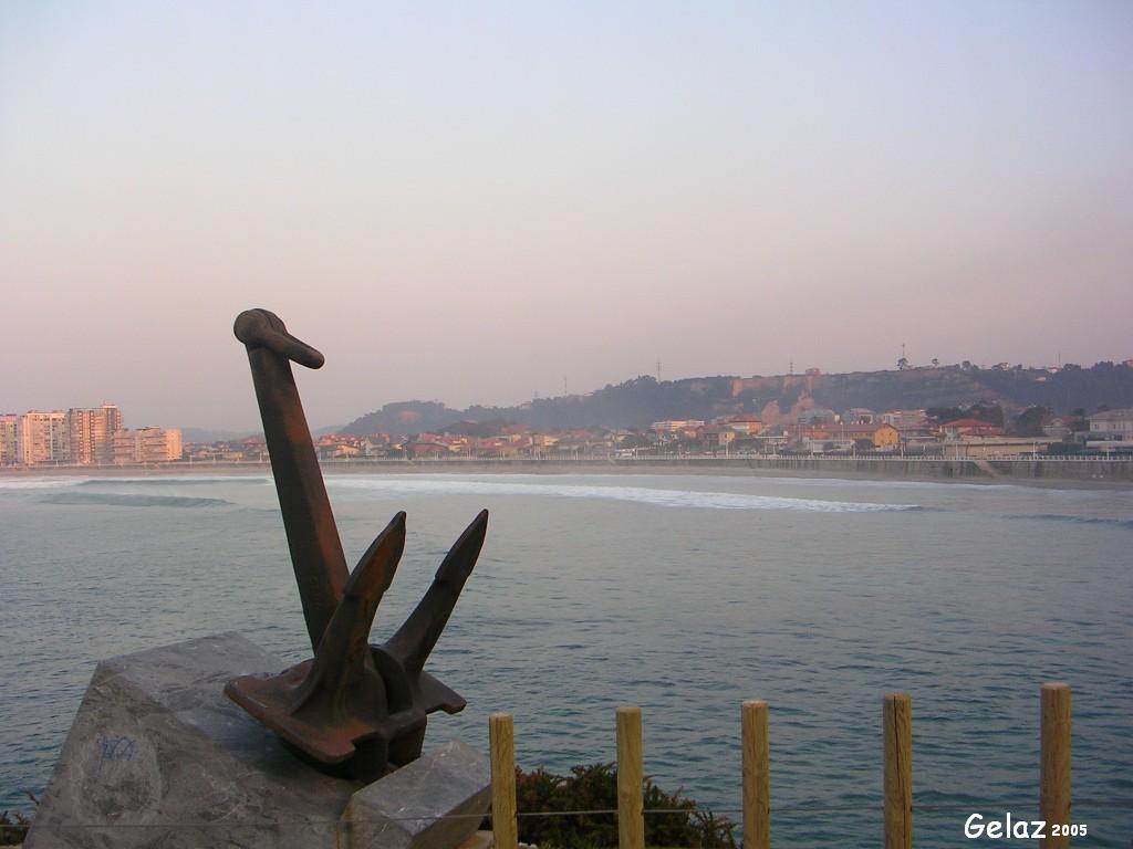 Foto: Museo de Anclas "Philippe Cousteau" (Castrillón-Asturias) - Salinas (Asturias), España