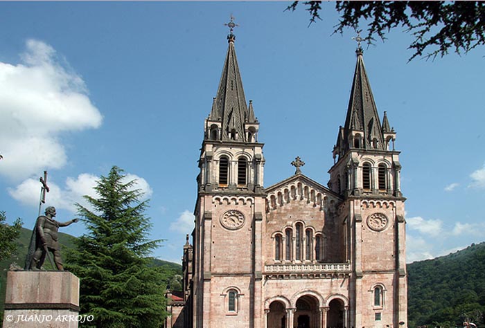 Foto de Cangas de Onís (Asturias), España