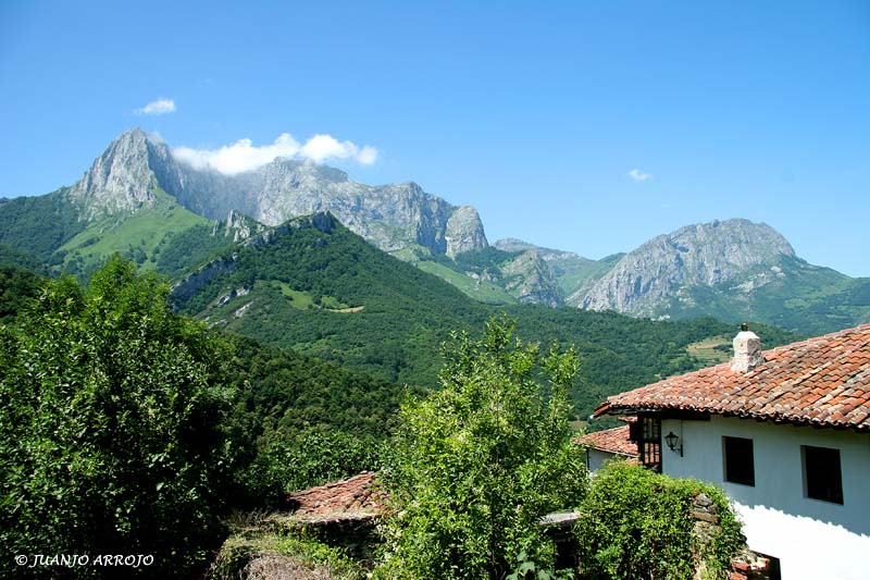 Foto de Ponga (Asturias), España