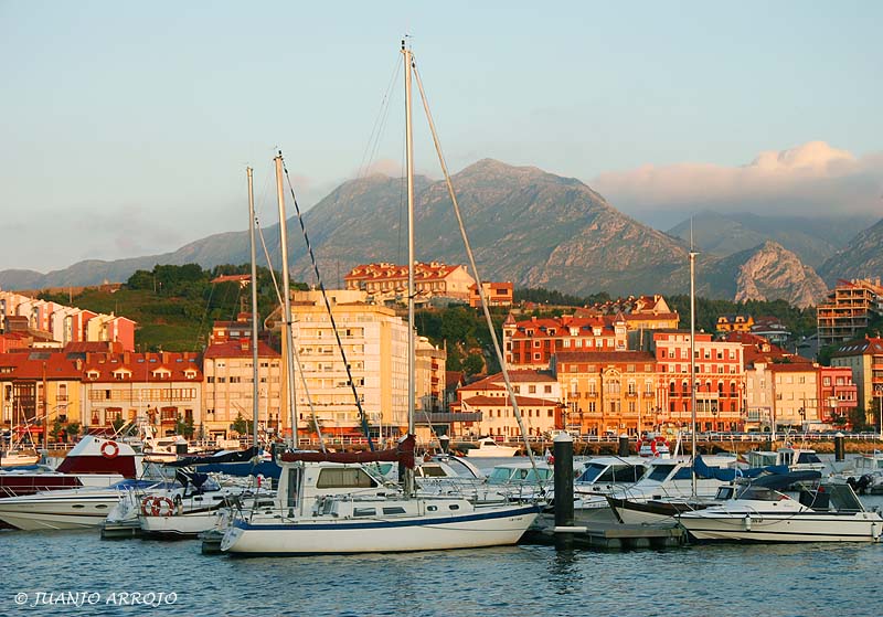 Foto de Ribadesella (Asturias), España