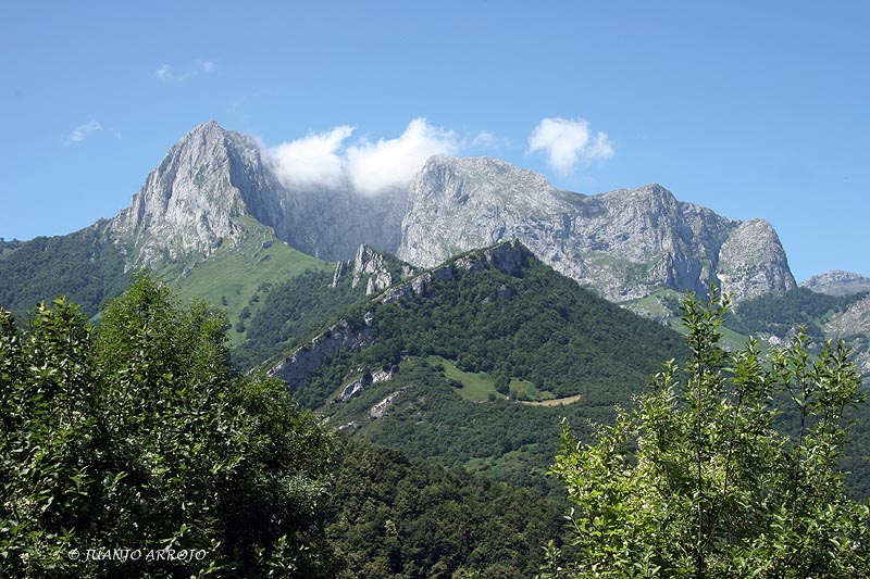 Foto de Ponga (Asturias), España