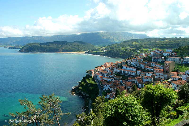 Foto de Lastres - Colunga (Asturias), España