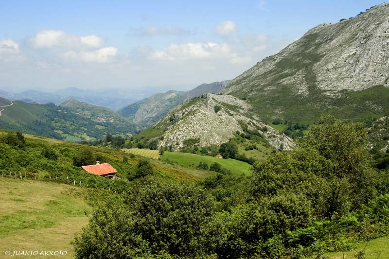 Foto de Yernes y Tameza (Asturias), España