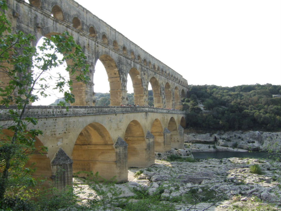 Foto de Castillon du Gard, Francia