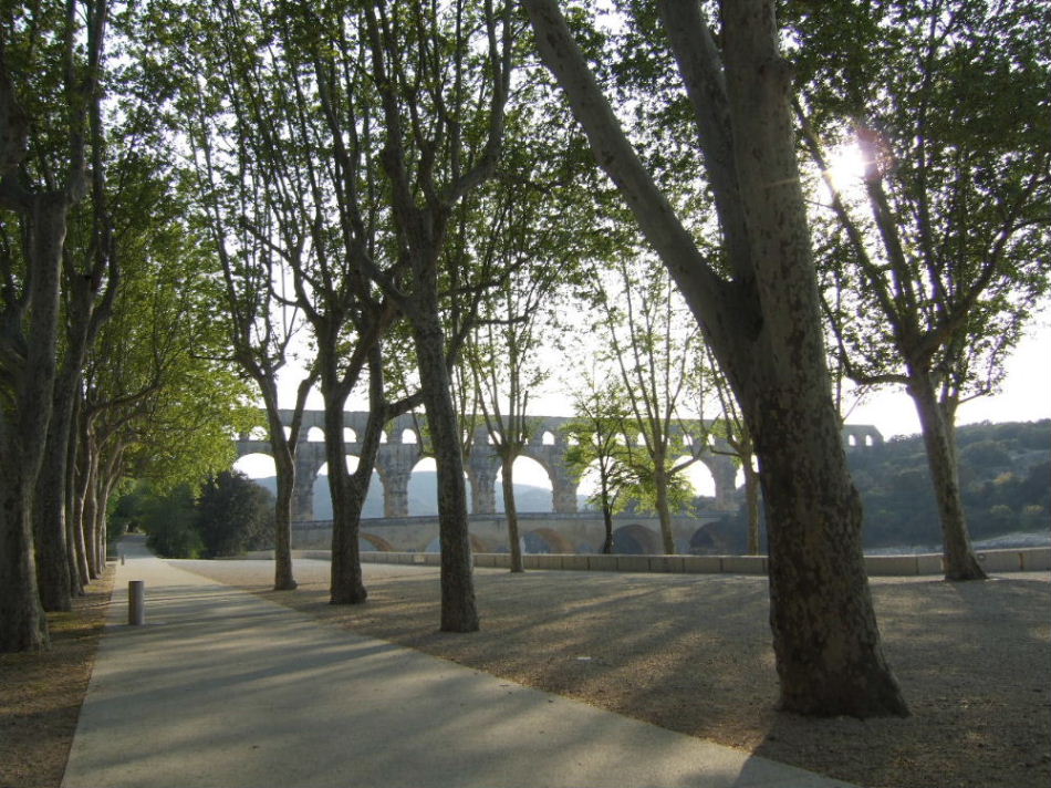 Foto de Castillon du Gard, Francia