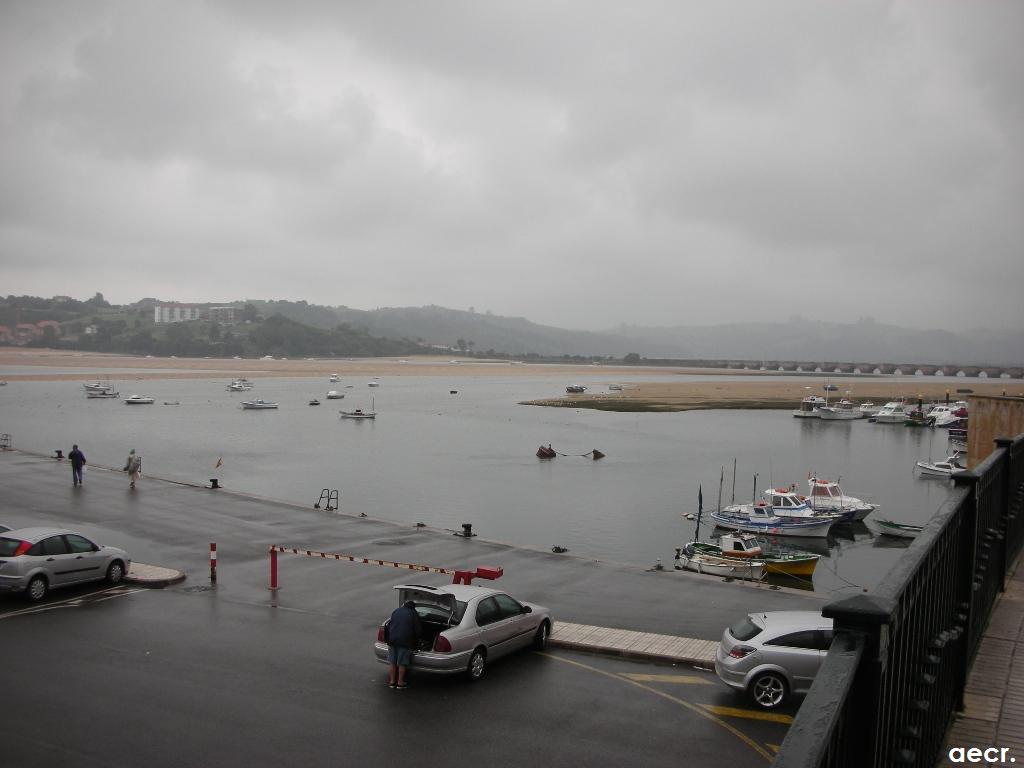 Foto de San Vicente de la Barquera (Cantabria), España