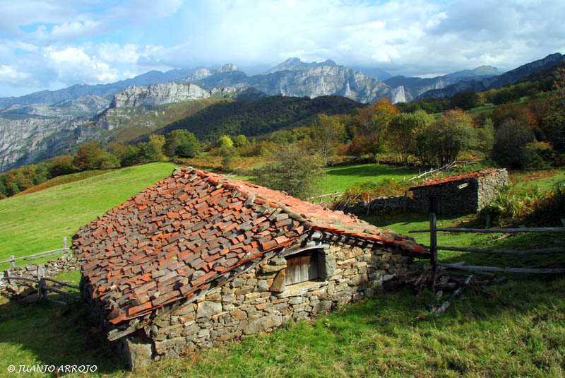 Foto de Ponga (Asturias), España