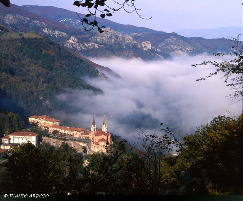 Foto de Cangas de Onís (Asturias), España