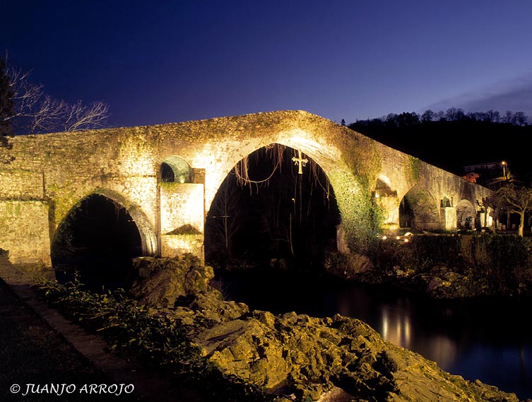 Foto de Cangas de Onís (Asturias), España