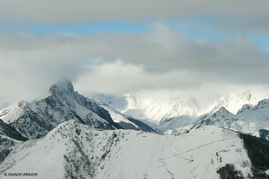 Foto de Lena (Asturias), España