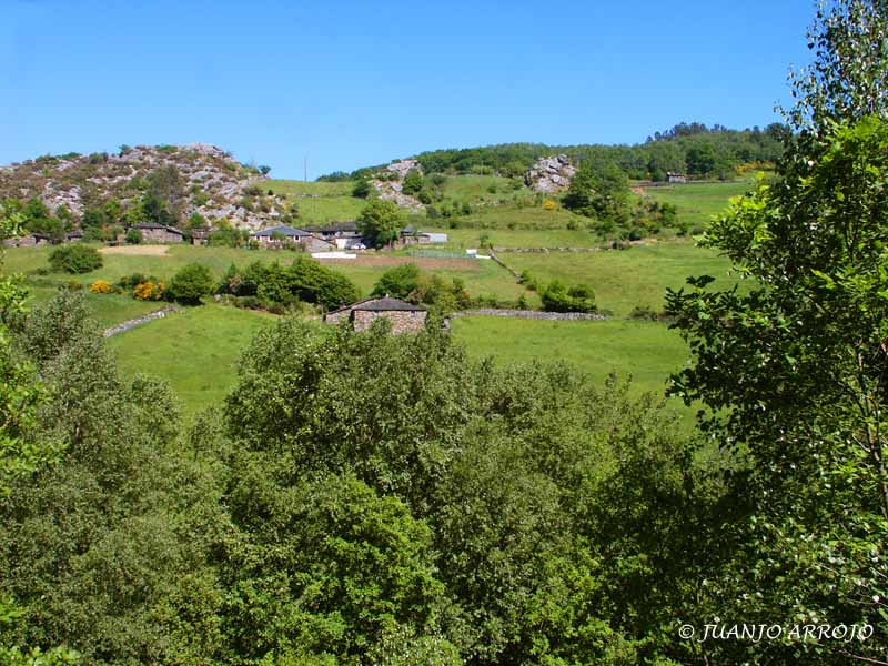 Foto de Villanueva de Oscos (Asturias), España