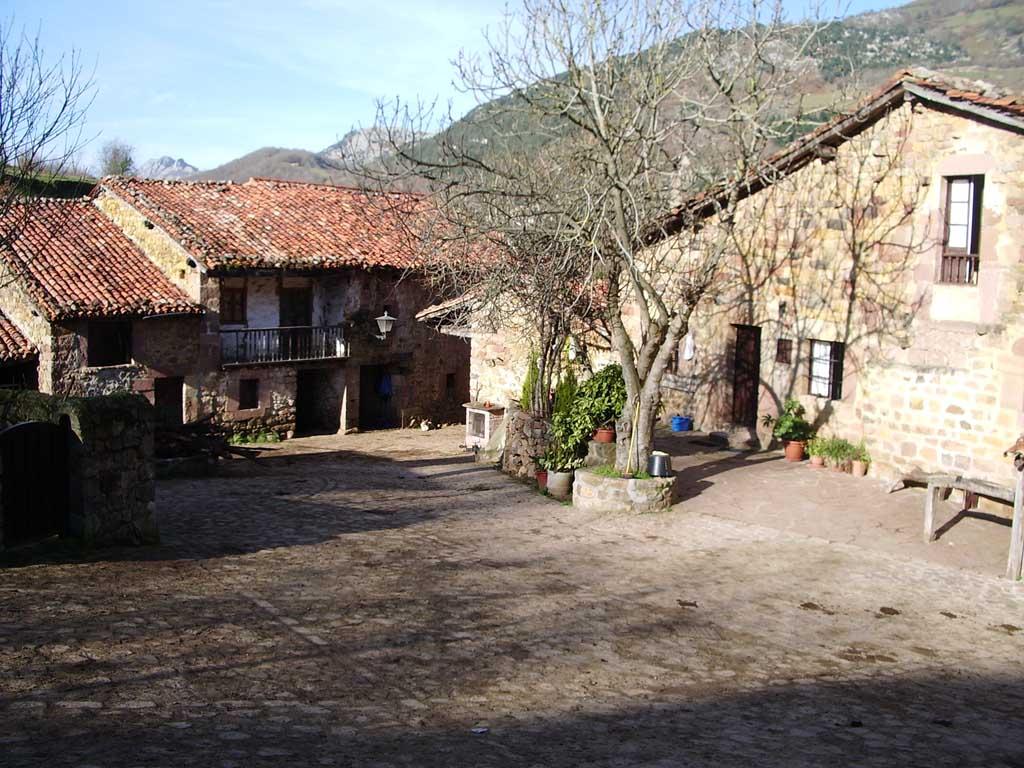 Foto de Carmona (Cantabria), España