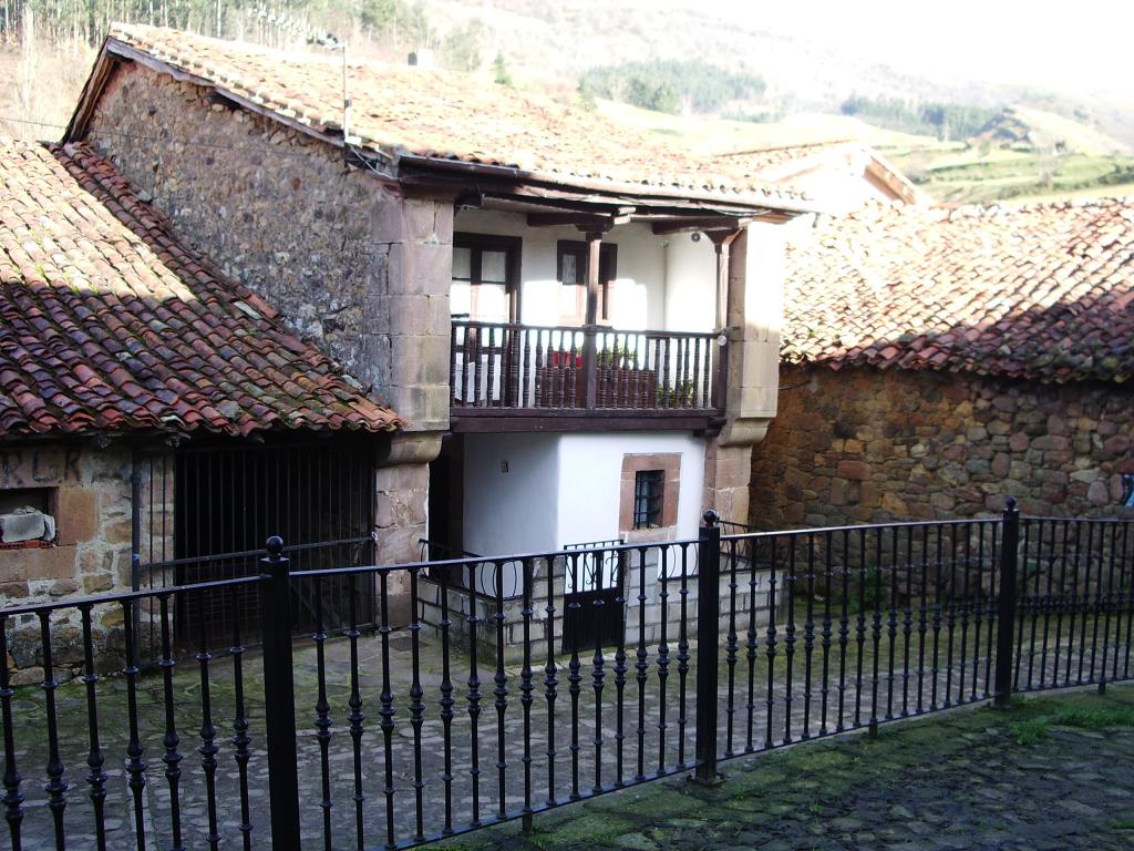 Foto de Carmona (Cantabria), España