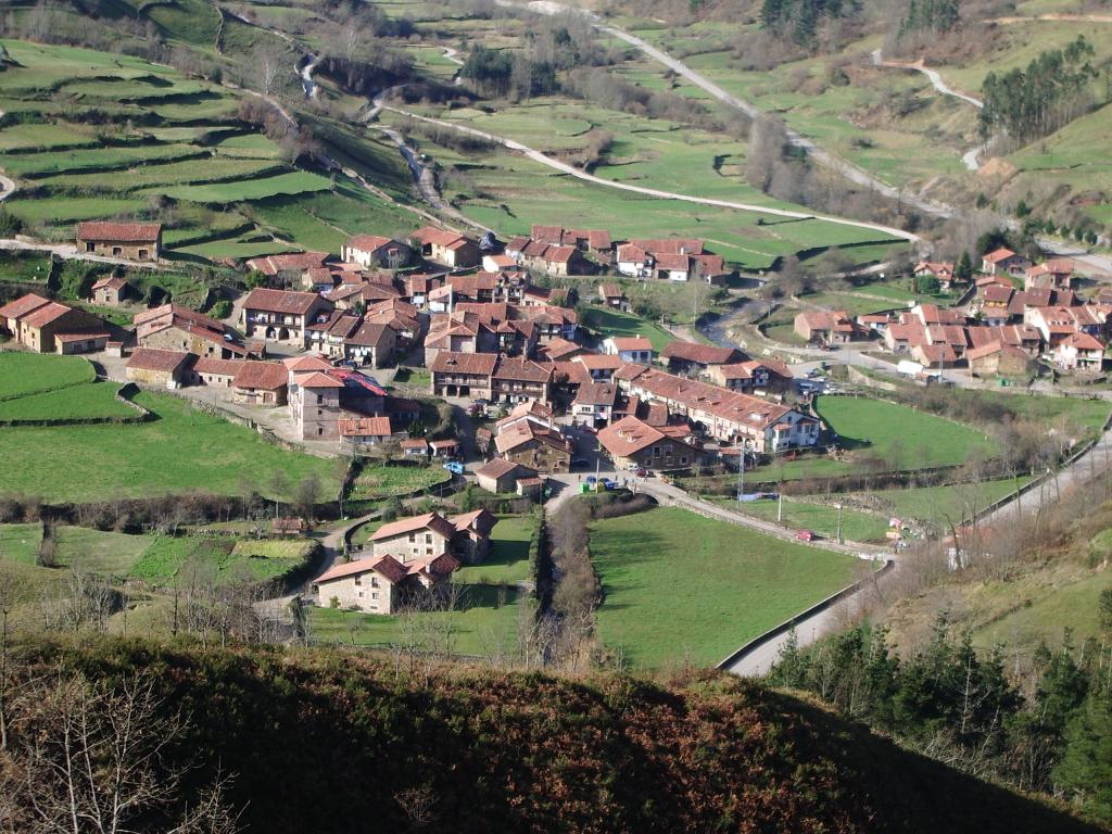 Foto de Carmona (Cantabria), España