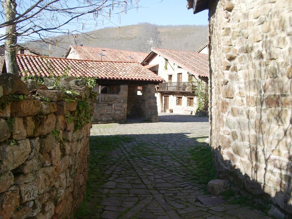 Foto de Bárcena Mayor (Cantabria), España