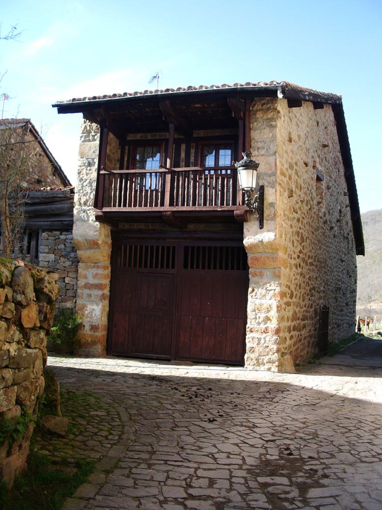 Foto de Bárcena Mayor (Cantabria), España