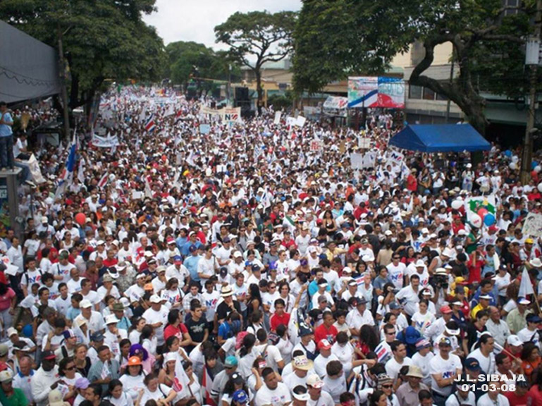 Foto: MARCHA CONTRA EL T.L.C - San José, Costa Rica