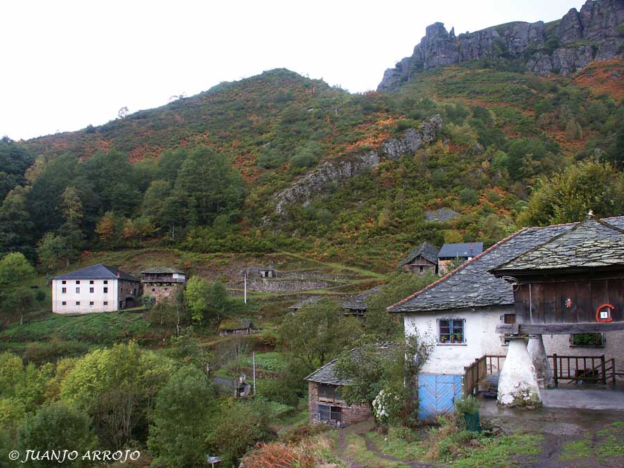 Foto de Cangas del Narcea (Asturias), España