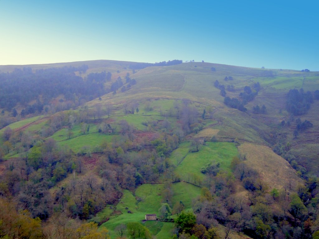 Foto de Llerana de Cayon (Cantabria), España