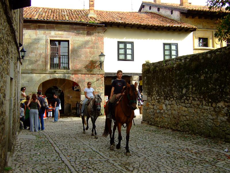 Foto de Santillana del Mar (Cantabria), España