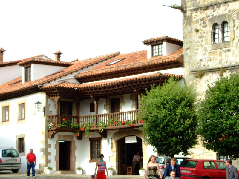 Foto de Santillana del Mar (Cantabria), España