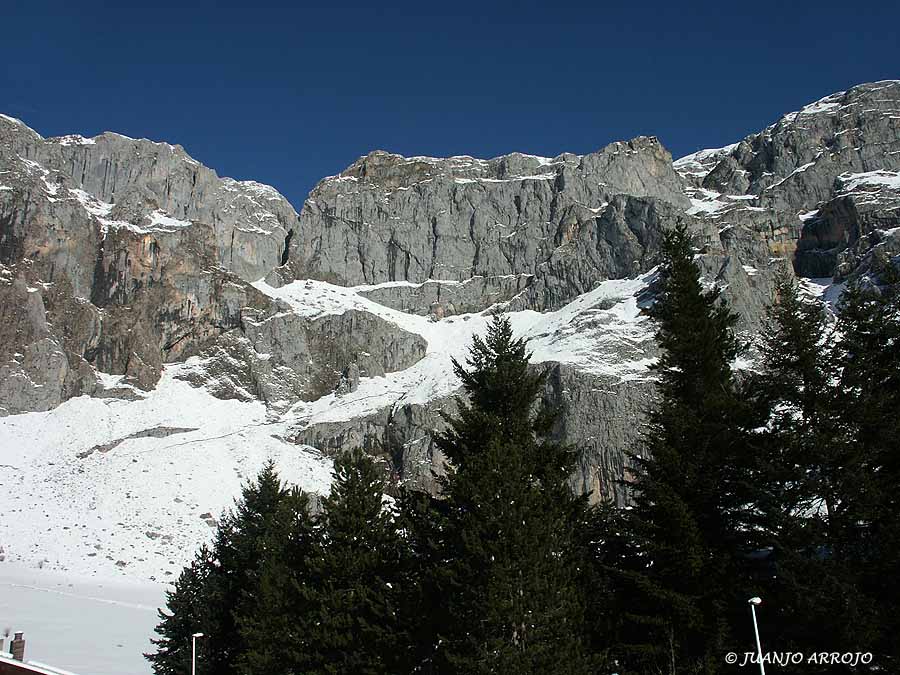 Foto de Camaleño (Cantabria), España
