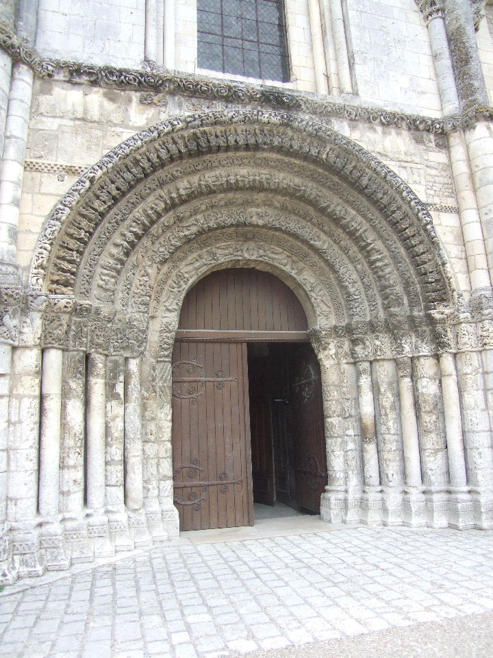 Foto de Saintes, Francia
