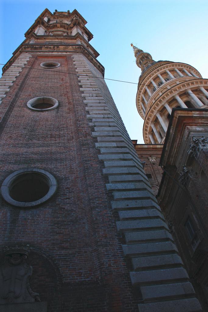 Foto de Novara, Italia