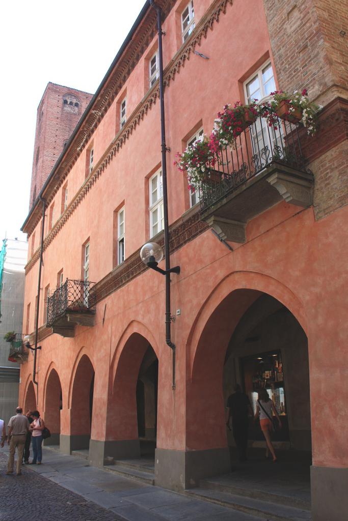 Foto de Alba, Italia