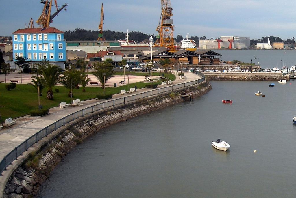 Foto de Astillero (Cantabria), España