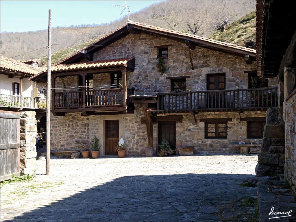Foto de Barcena Mayor (Cantabria), España