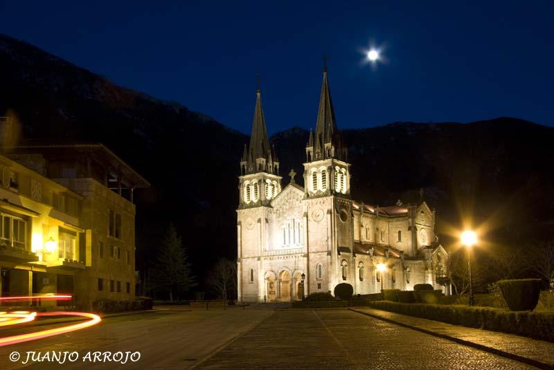 Foto de Cangas de Onís (Asturias), España