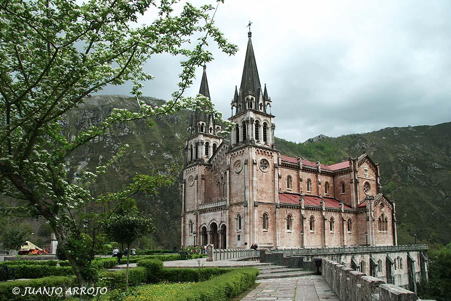 Foto de Cangas de Onís (Asturias), España
