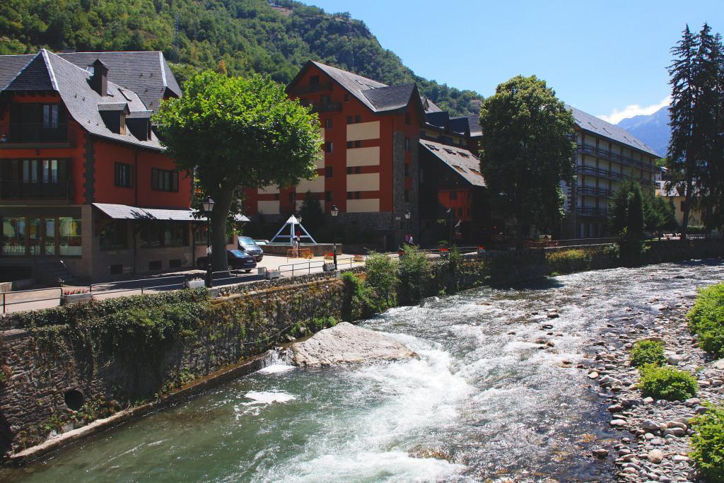 Foto de Les (Lleida), España