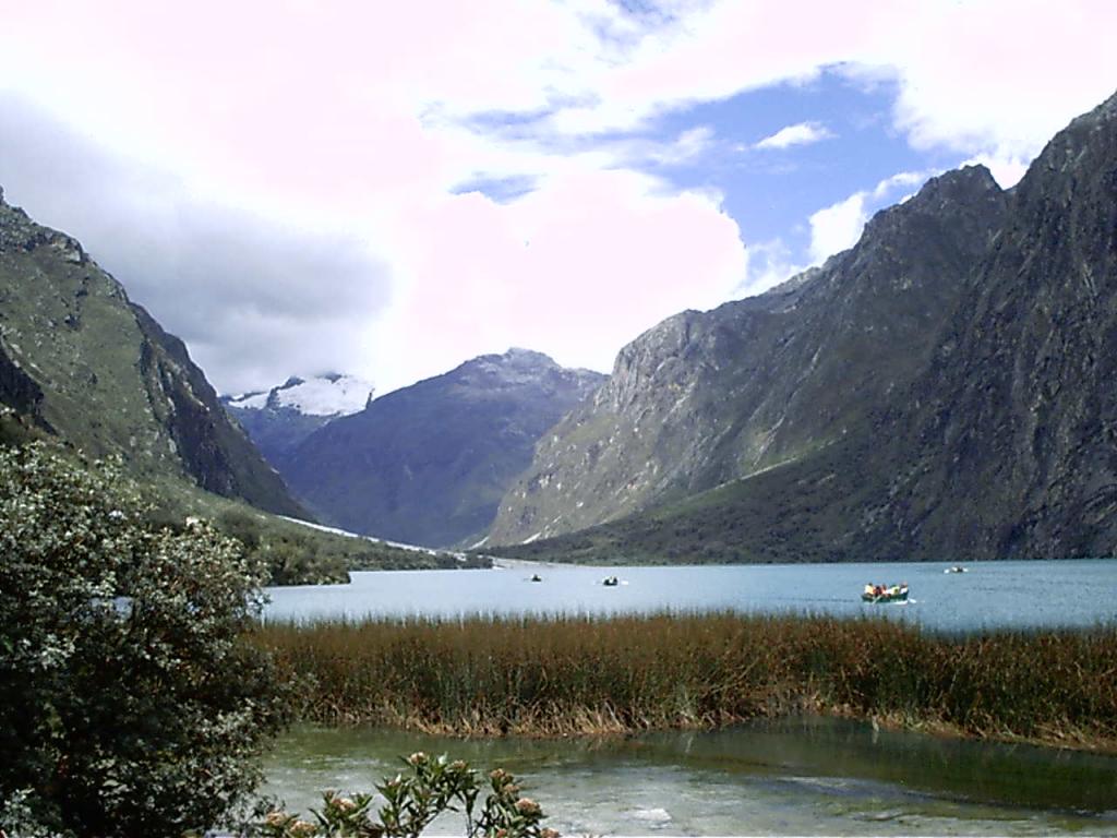 Foto de Huaraz (Laguna de LLanganuco), Perú