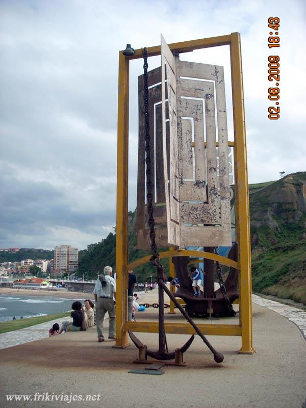 Foto de Salinas (Asturias), España
